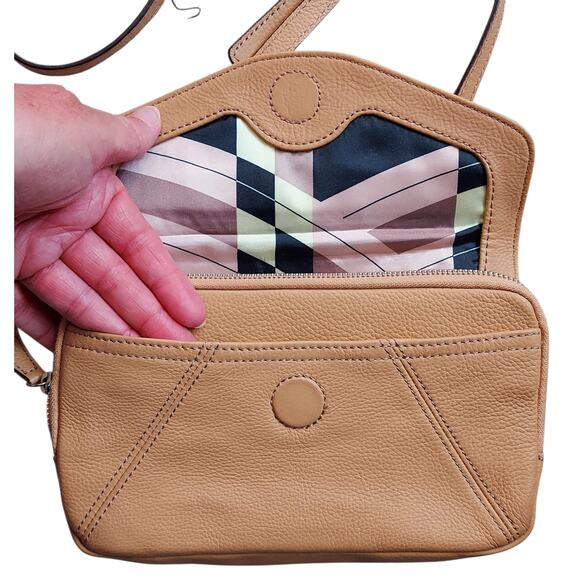 Tignanello Pebbled Leather Crossbody Purse Bag Handbag Storage Camel Tan Beige - Picture 5 of 7